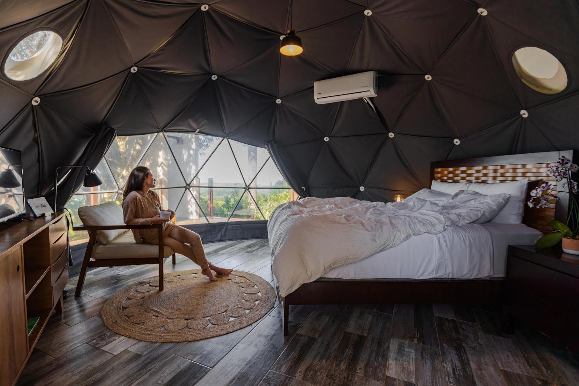 Honeymoon Tent Hot Tub